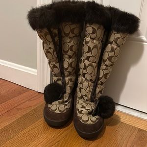 Coach snow boots 👢 ❄️